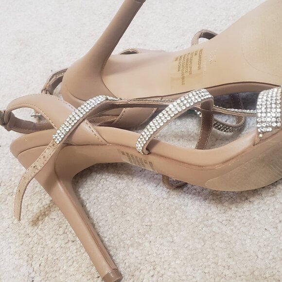 Shoes - Picture 2 of 5